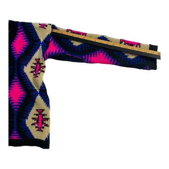 Lulumari Aztec Tribal Knit Sweater Pink Blue Cream One Size - Picture 9 of 12